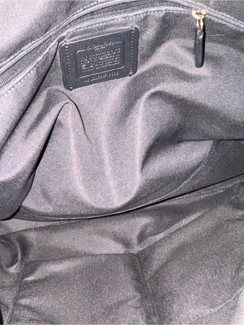 Coach Gallery Tote Bag In Black Cross Grain Leather - Picture 13 of 16